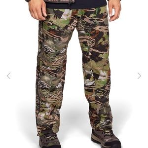 Under Armour Mid-season forest camo pants NWT!